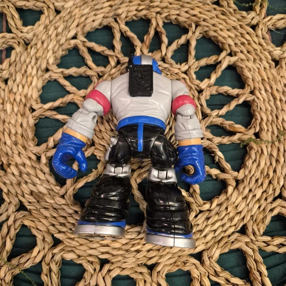 ✅Fisher-Price Mattel Rescue Heroes Action Figure Police Officer #️⃣26